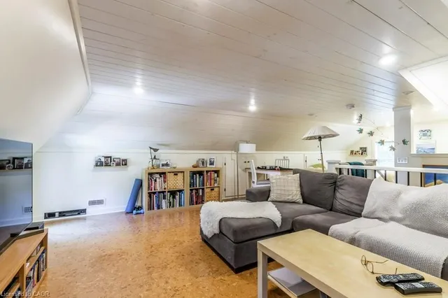 Additional image 30 of 97 Union Blvd