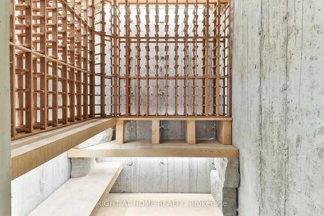 Additional image 20 of 18 Mitchell Ave