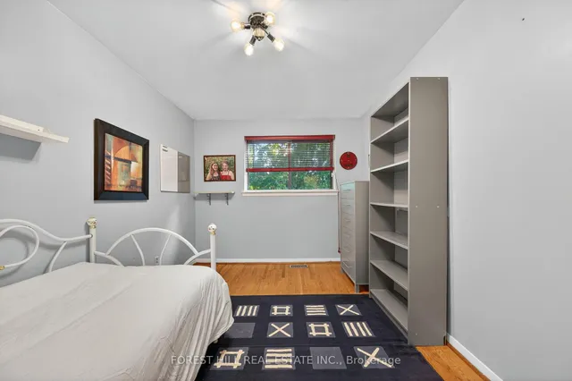 Additional image 16 of 35 Regatta Cres