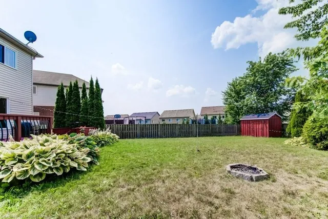 Additional image 43 of 220 Lemon Grass Cres