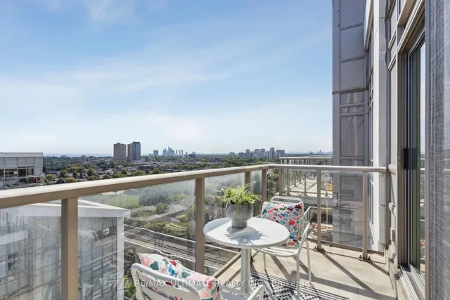 Additional image 23 of 816 Lansdowne Ave Unit 1402