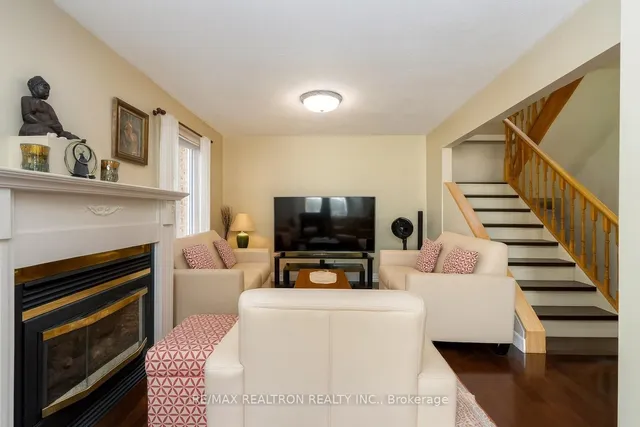 Additional image 11 of 663 Woburn Ave