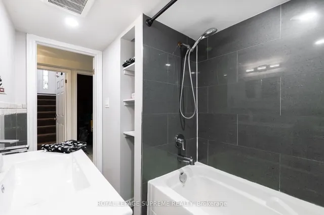 Additional image 40 of 75 Windhill Cres