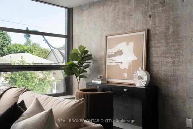 Additional image 3 of 90 Broadview Ave Unit 202