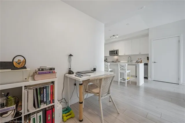 Additional image 20 of 55 Duke St Unit 323