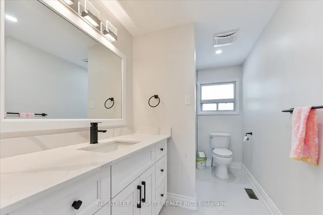 Additional image 32 of 21 Whitehorn Cres