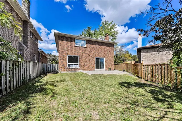 Additional image 43 of 21 Whitehorn Cres