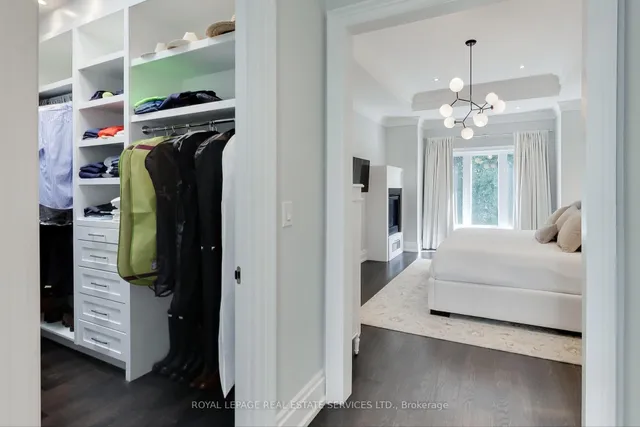 Additional image 24 of 409 Deloraine Ave