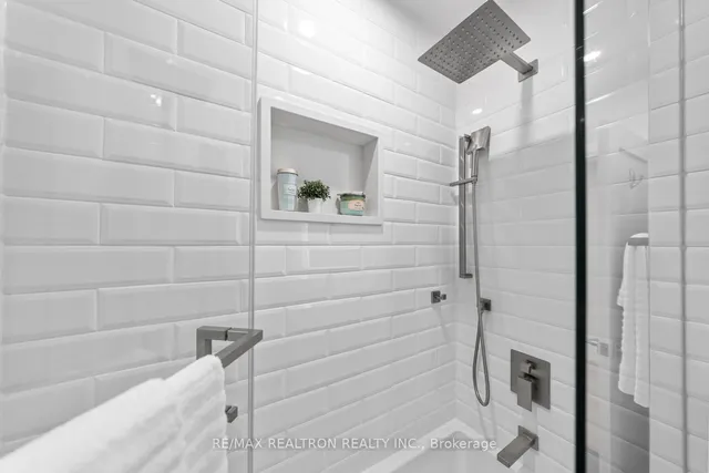 Additional image 29 of 11 Artreeva Dr