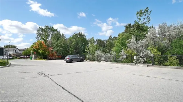 Additional image 43 of 950 Highland Rd Unit #6