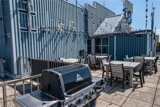 Additional image 48 of 150 Queen St Unit 1005