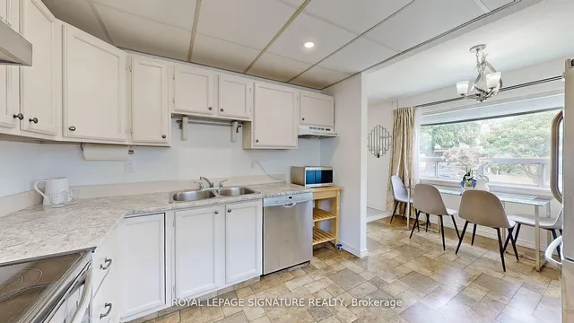 Additional image 6 of 48 Acorn Ave