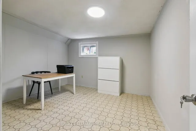 Additional image 36 of 13 Fonthill Pl