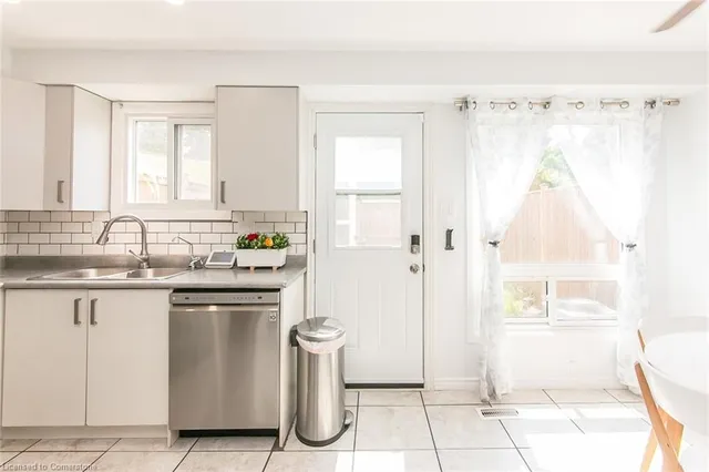 Additional image 9 of 223 Pioneer Dr Unit J62