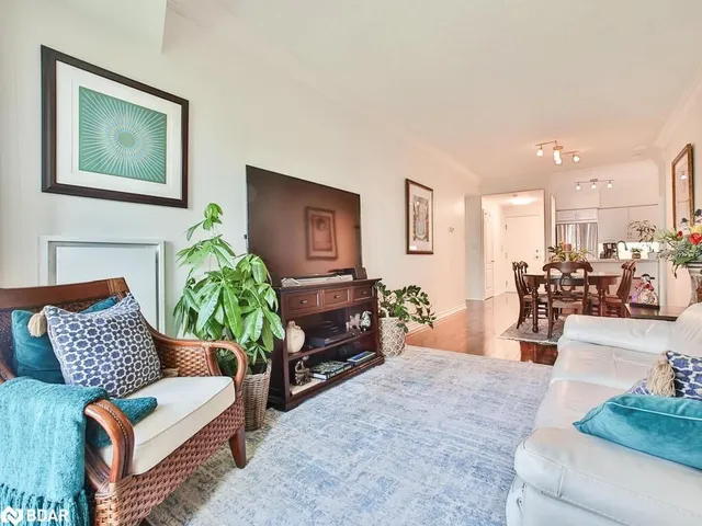 Additional image 8 of 2111 Lake Shore Blvd Unit 719