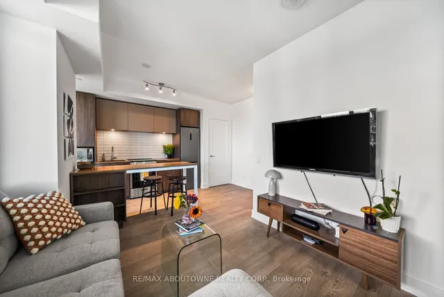 Additional image 20 of 70 Annie Craig Dr Unit 5103