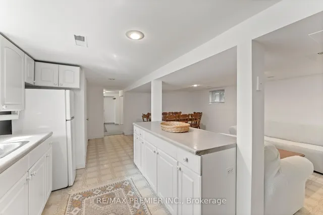 Additional image 26 of 138 Kane Ave