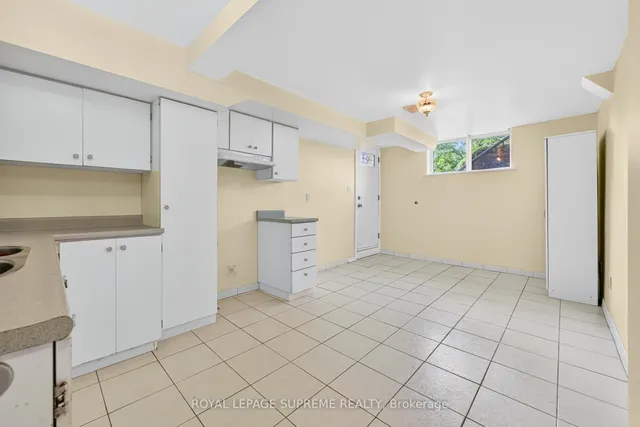 Additional image 32 of 75 Windhill Cres