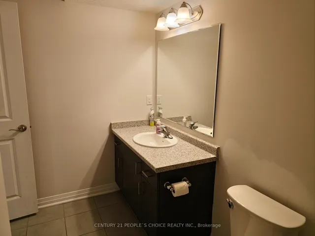 Additional image 22 of 1989 Ottawa St Unit 18A
