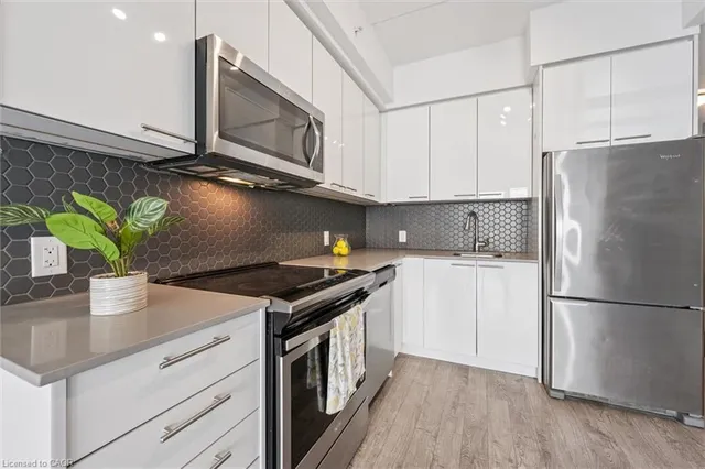 Additional image 20 of 15 Prince Albert Blvd Unit 207