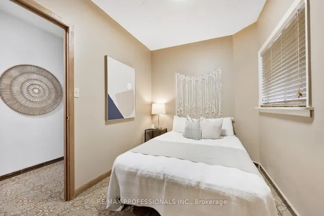 Additional image 11 of 1197 Dufferin St