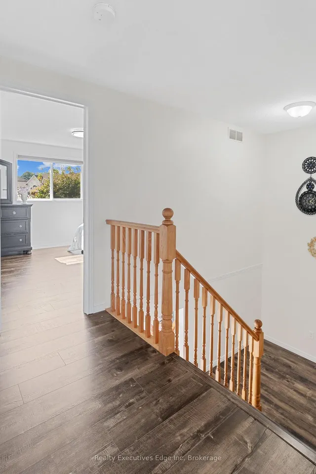 Additional image 20 of 74 Joshua St