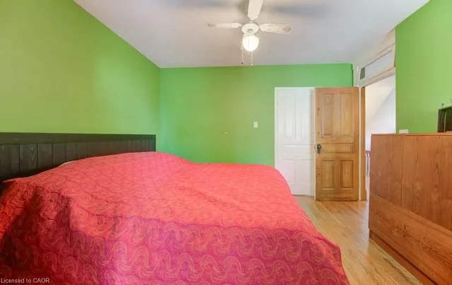 Additional image 33 of 43 Irvin St