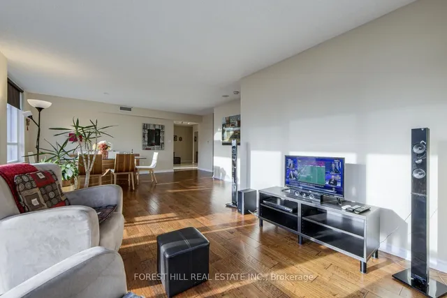 Additional image 12 of 801 Bay St Unit 1606