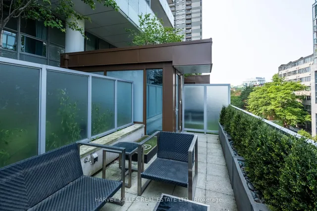 Additional image 33 of 127 Pears Ave