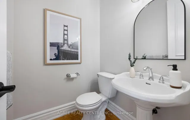 Additional image 17 of 179 Glengarry Ave