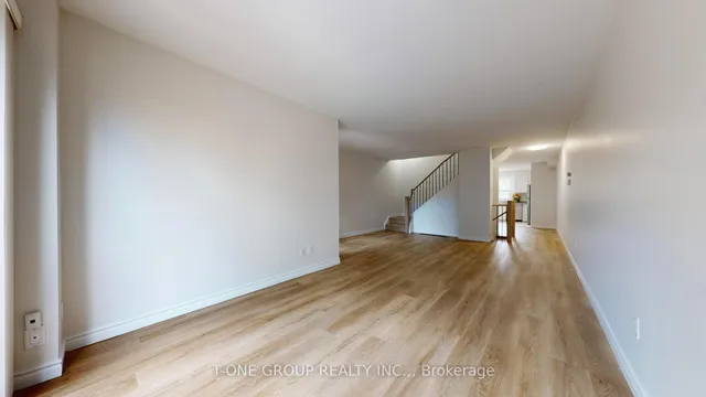 Additional image 6 of 632 Adelaide St