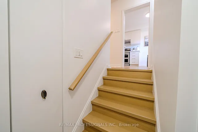 Additional image 5 of 72 Painted Post Dr