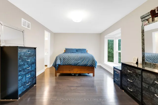 Additional image 22 of 105 Gypsy Roseway