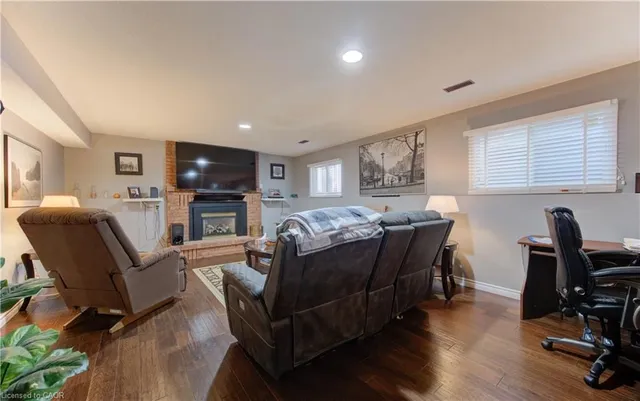 Additional image 30 of 12 Mccabe Crt