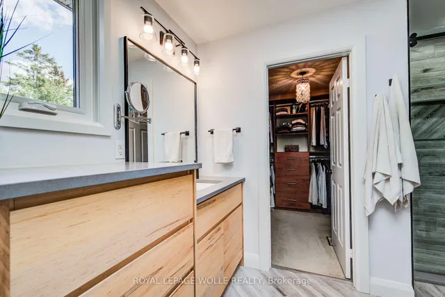 Additional image 35 of 33 Tinatawa Crt