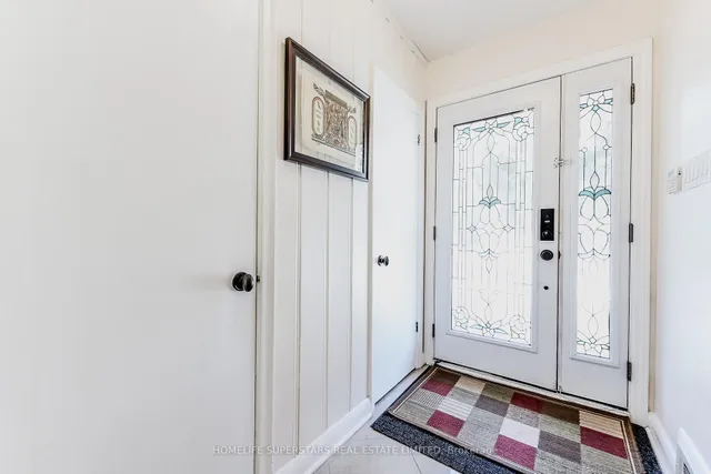 Additional image 3 of 3987 Bloor St