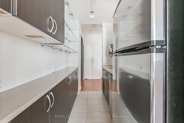 Additional image 37 of 3865 Lake Shore Blvd Unit 320