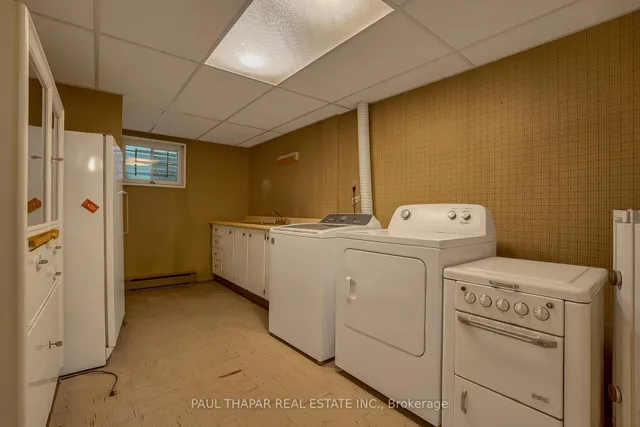 Additional image 28 of 17 Dolan Gate