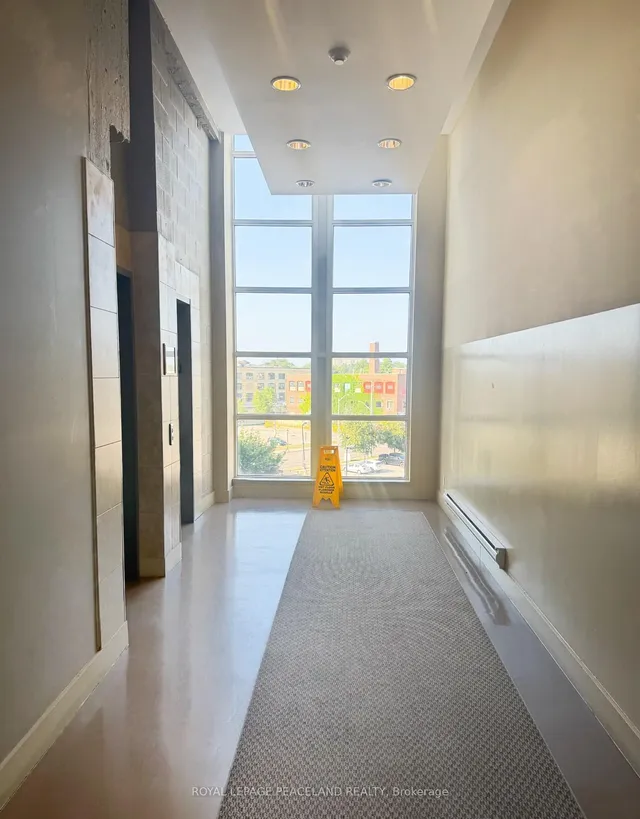 Additional image 15 of 410 King St Unit 418