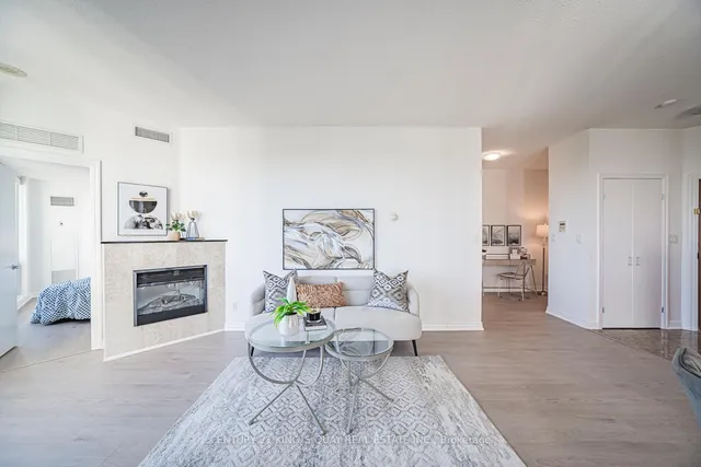 Additional image 7 of 300 Bloor St Unit 2004