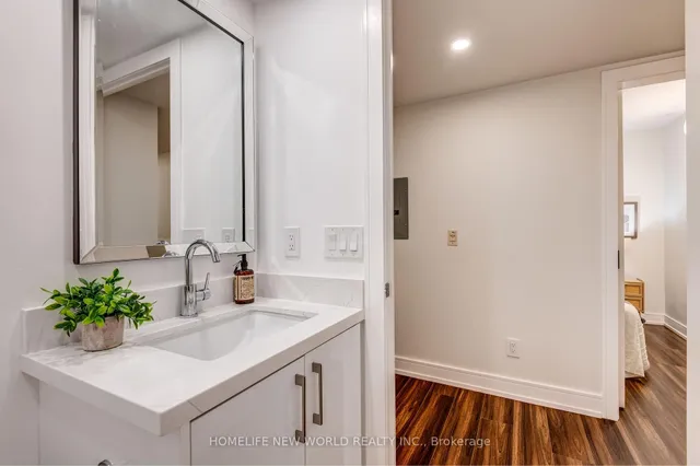 Additional image 5 of 208 Queens Quay Unit 903