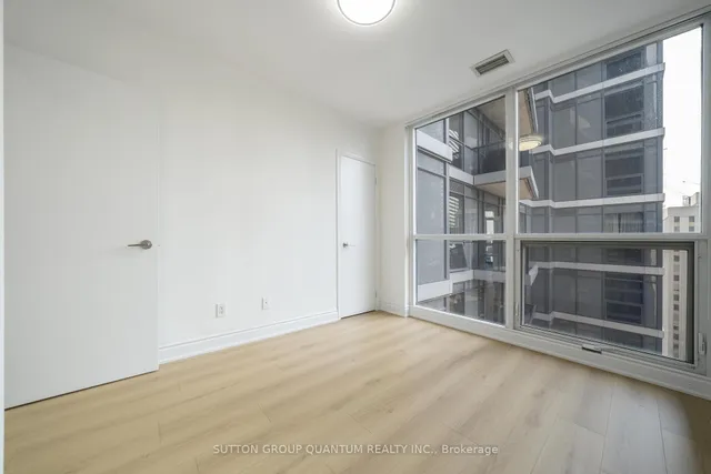 Additional image 23 of 21 Carlton St Unit 1902