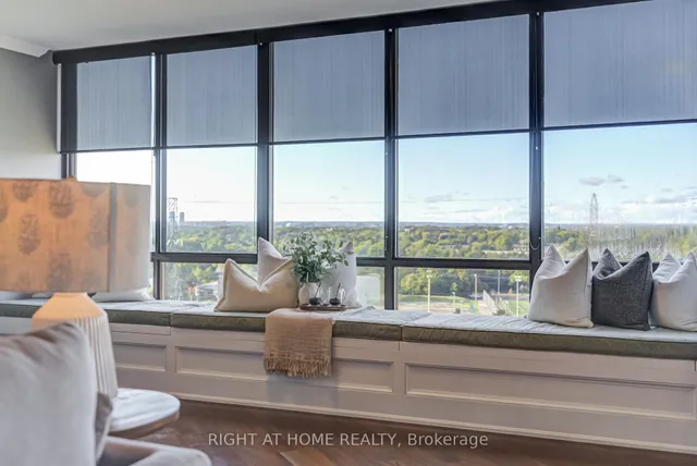 Additional image 6 of 65 Skymark Dr Unit 707