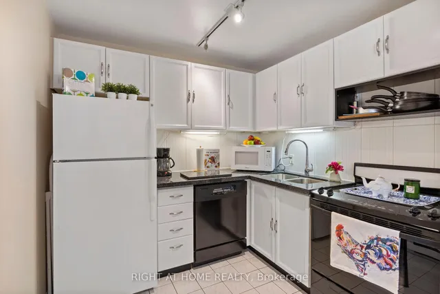 Additional image 14 of 100 Oriole Pkwy Unit 108