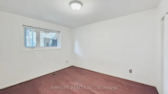 Additional image 26 of 19 Sunderland Cres