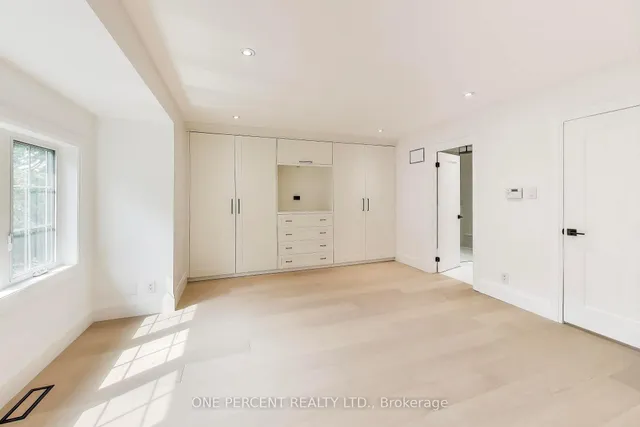 Additional image 18 of 23 Mitchell Ave