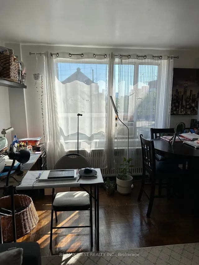 Additional image 5 of 2550 Bathurst St Unit 205