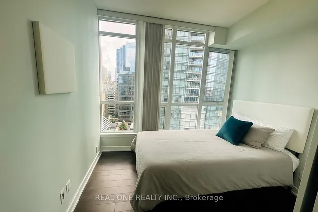 Additional image 6 of 126 Simcoe St Unit 2007
