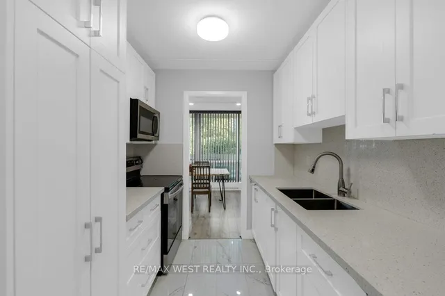 Additional image 17 of 2 Glamorgan Ave Unit 203