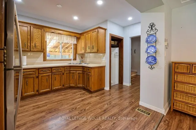 Additional image 44 of 120 Wood St